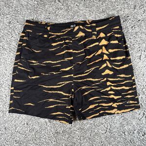 Qilo Shorts Men's Size Large Abstract Print Black Elastic Waist Designer Preppy